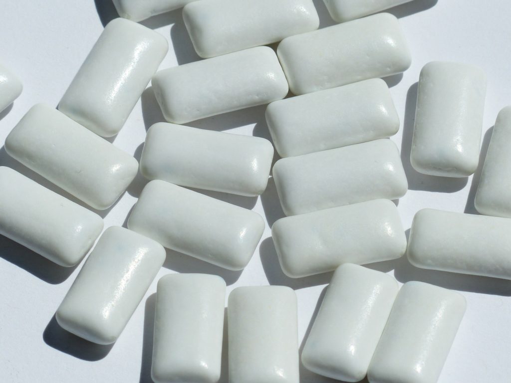 Is chewing gum bad for your teeth? Splash Orthodontics