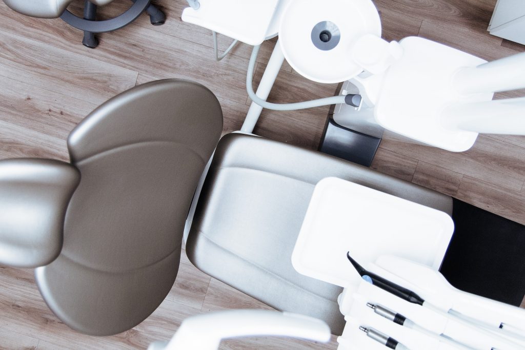 dental hygienist 